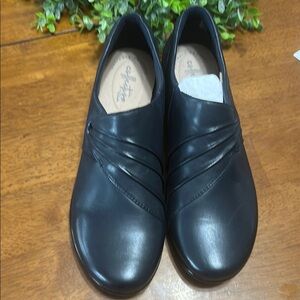 Clarks Women's Dark Navy Leather Shoes/ Size 9/ New Without Box